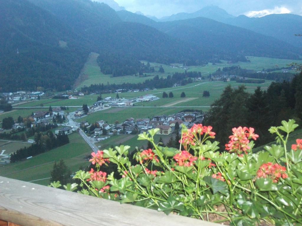 Steinerhof Apartamento Dobbiaco Quarto foto