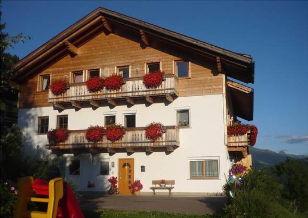 Steinerhof Apartamento Dobbiaco Quarto foto